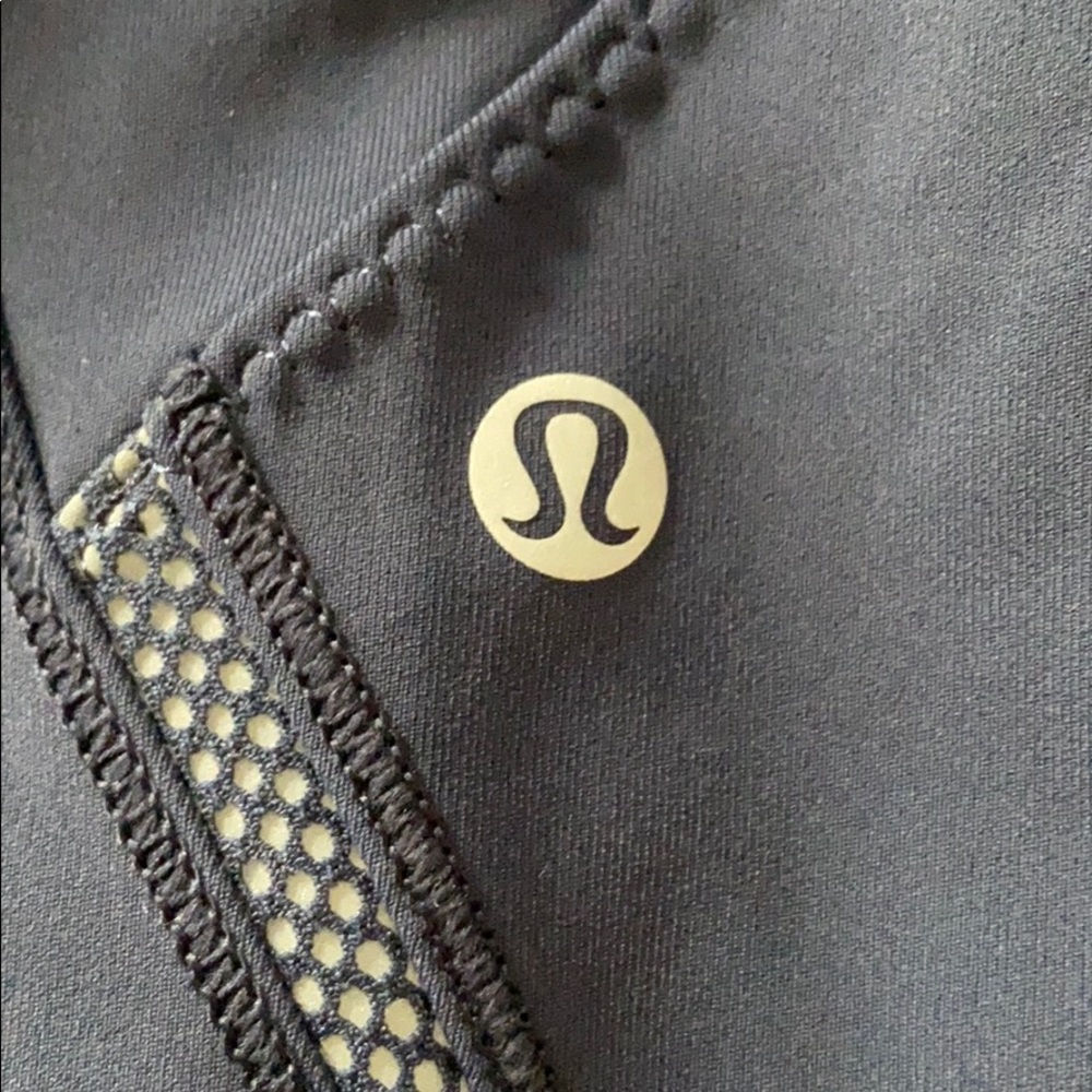 Lululemon leggings - Picture 4 of 8